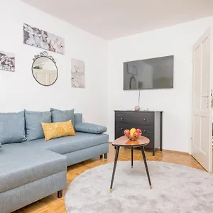 Zum Grazer Uhrturm Appartement