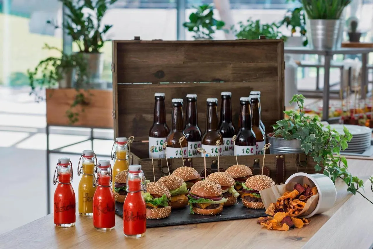 Courtyard By Marriott Vienna Prater/Messe Hotel